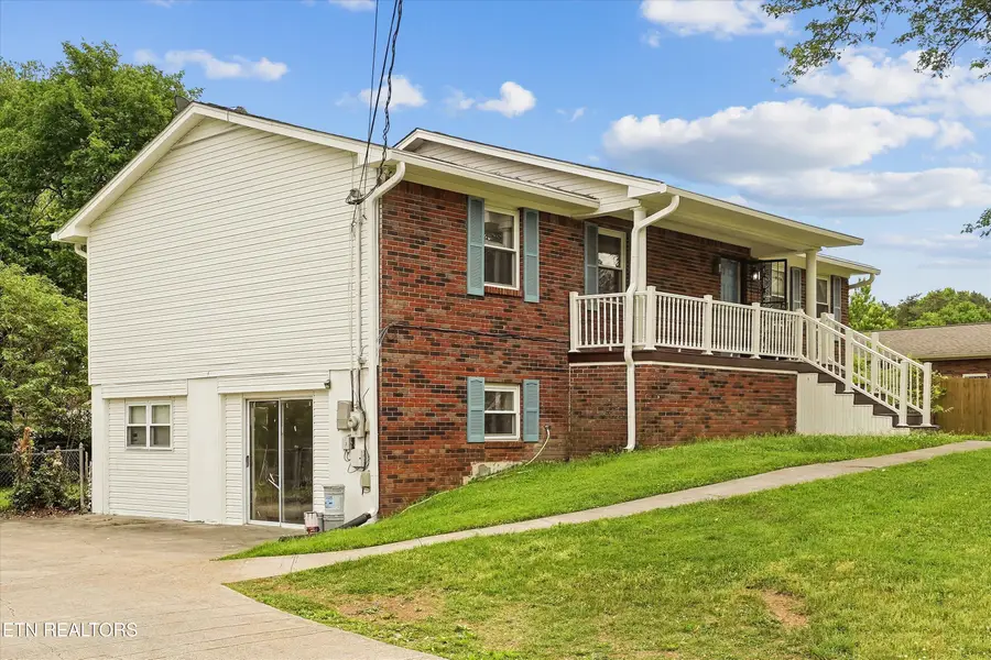 2108 NW Ho Co Ta Ke Lane, Knoxville, TN 37912 - #3