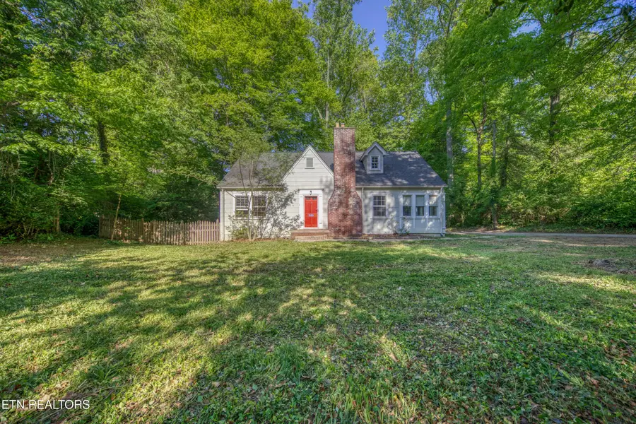 305 Mayflower Drive, Knoxville, TN 37920 - #2