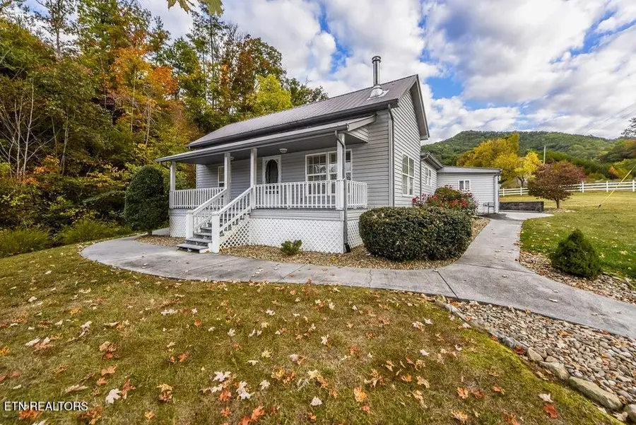 634 Old Cedar Creek Rd, Townsend, TN 37882 - #2