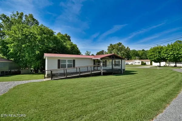 1641 Ponderosa Drive, Dandridge, TN 37725