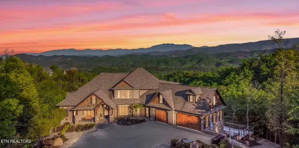 3270 Laurel Cove Tr, Sevierville, TN 37862