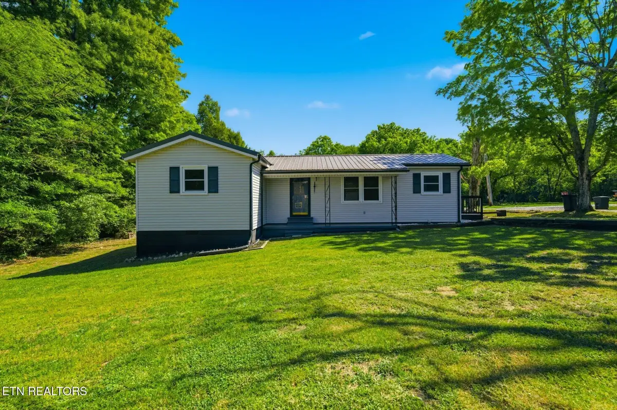 615 Carroll St, Etowah, TN 37331 - #1