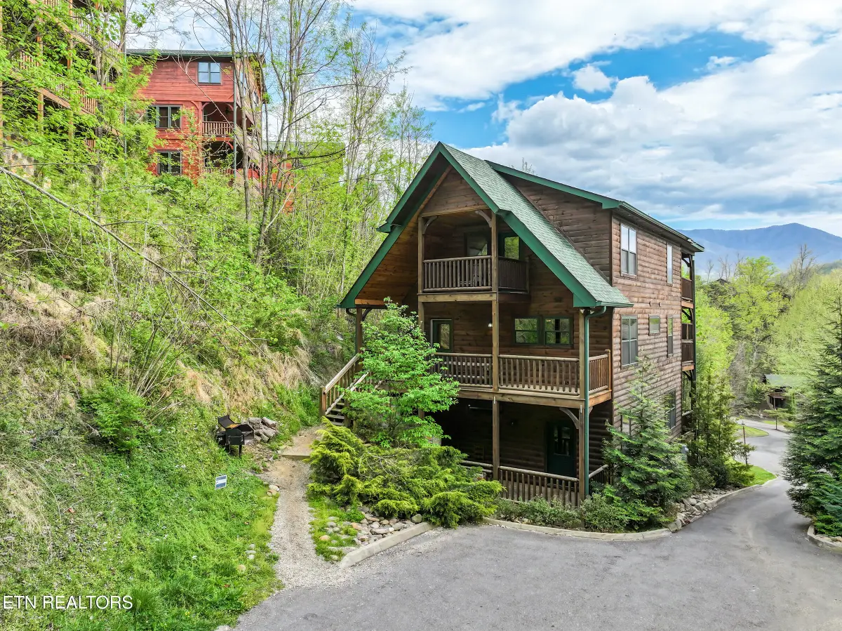 714 Mountain Stream Way, Gatlinburg, TN 37738 - #1