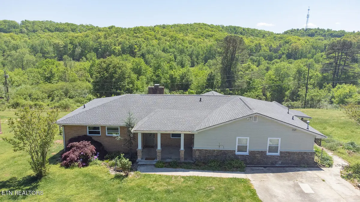 302 Sunset Lane, Harriman, TN 37748 - #1