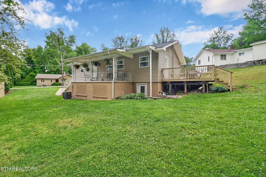 106 Dewey Rd, Oak Ridge, TN 37830 - #2