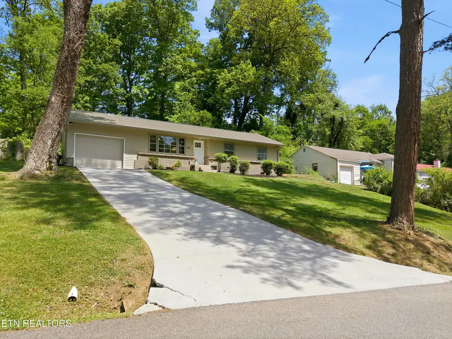 315 Hermitage Drive, Knoxville, TN 37920 - #2