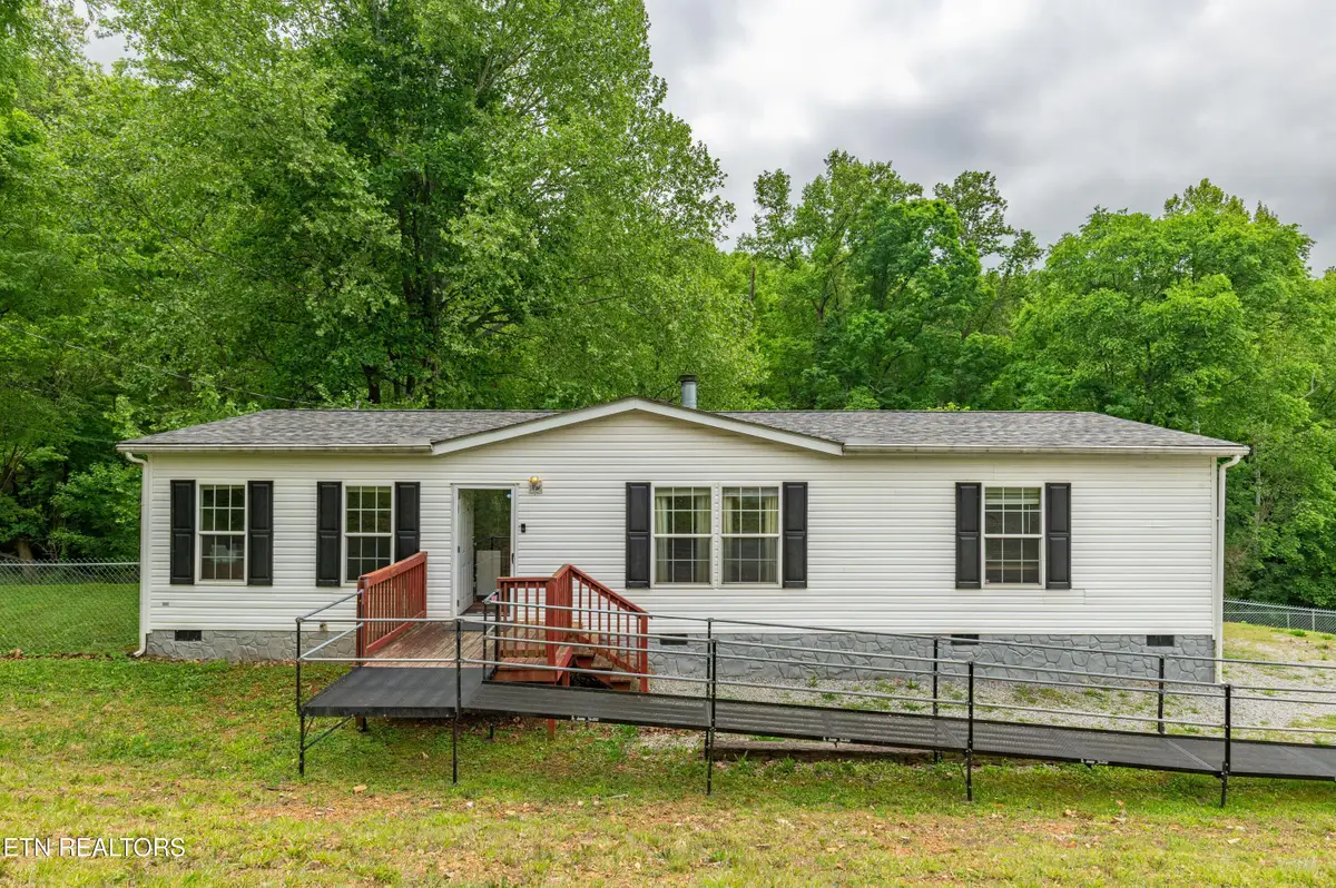 186 Blacksferry Rd, Knoxville, TN 37931 - #1