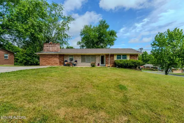 3633 Cunningham Rd, Knoxville, TN 37918