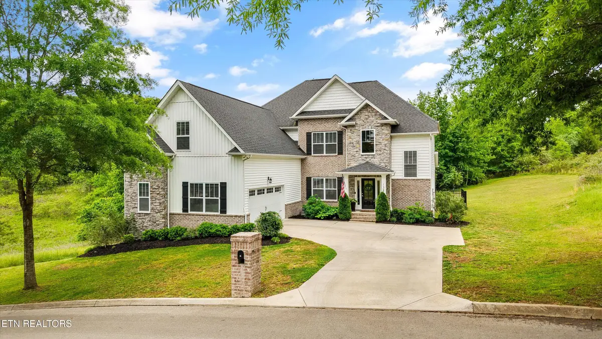 138 Pineberry East Rd, Oak Ridge, TN 37830 - #1