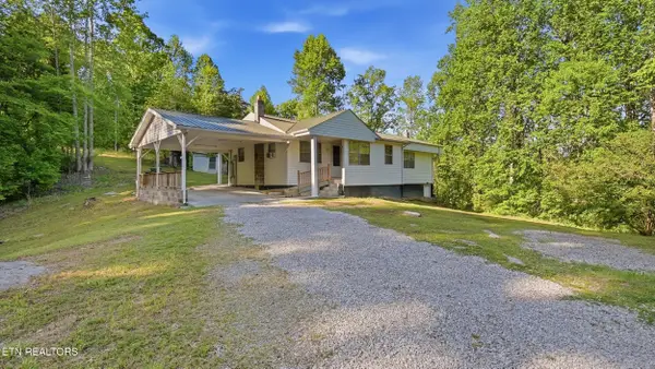 713 Shaddon Rd, Tellico Plains, TN 37385