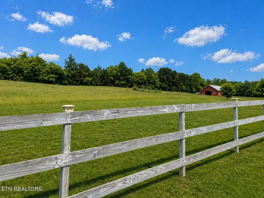 4479 Niles Ferry Rd, Greenback, TN 37742 - #2