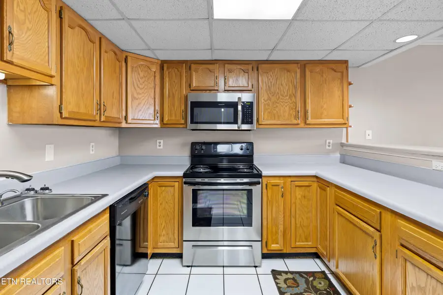 111 Regal Tower, Maryville, TN 37804 - #2