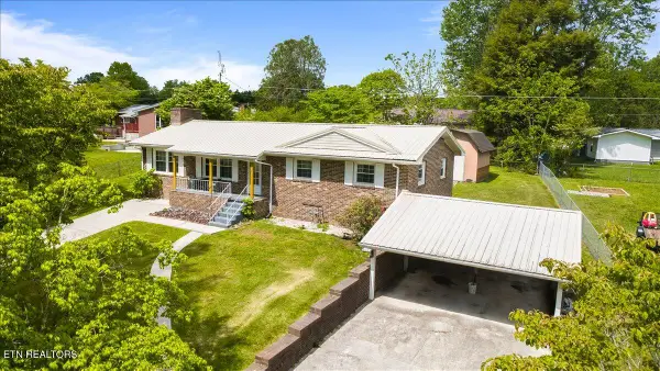 322 Shoreline Circle, LaFollette, TN 37766