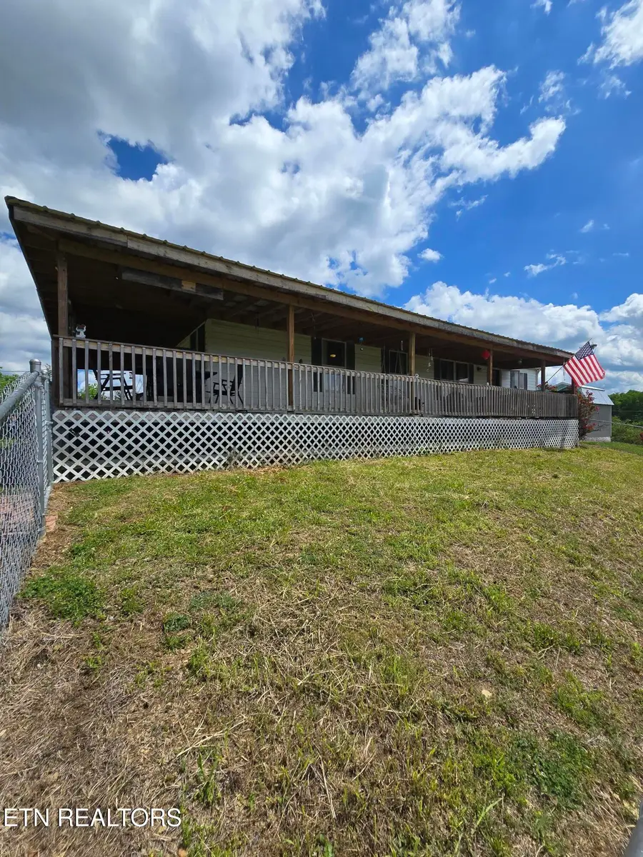 398 Cedar Glen Way, Bybee, TN 37713 - #3