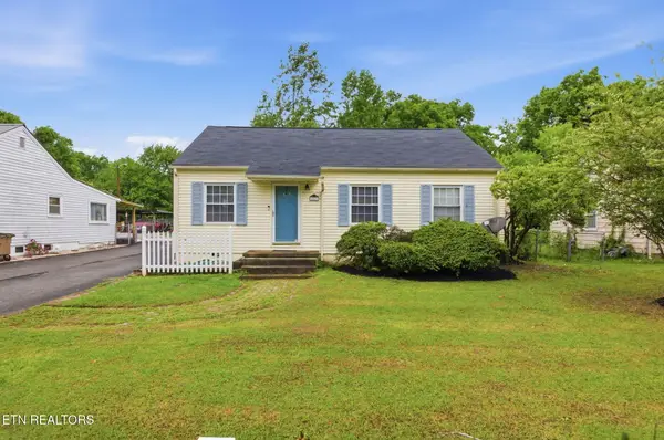 3113 Boright Drive, Knoxville, TN 37917