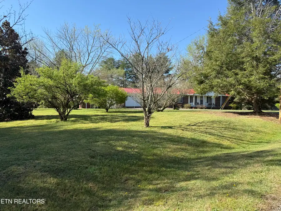 124 Lincoln St, Crossville, TN 38572 - #3