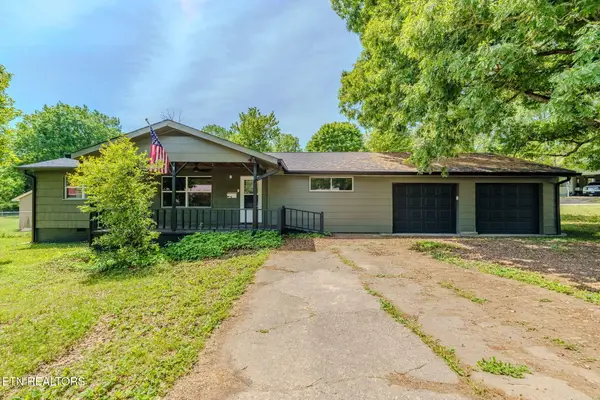 415 North Ave, Athens, TN 37303