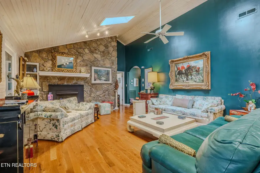 1290 Hickory Hills Rd, Jefferson City, TN 37760 - #3