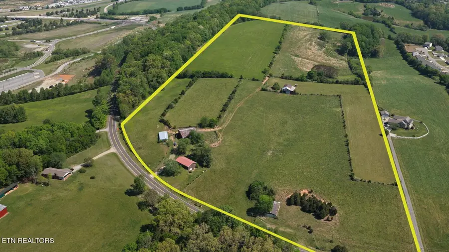 442 Oakland Rd, Sweetwater, TN 37874 - #3