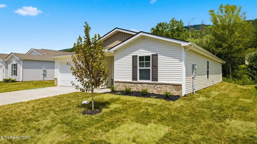 339 N Rolling Meadows Drive, Harriman, TN 37748 - #3