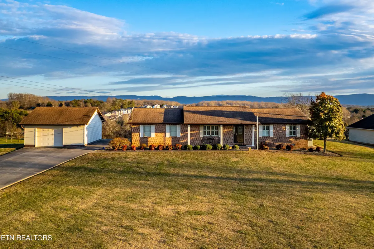 3526 Ridgeway Tr, Maryville, TN 37801 - #1