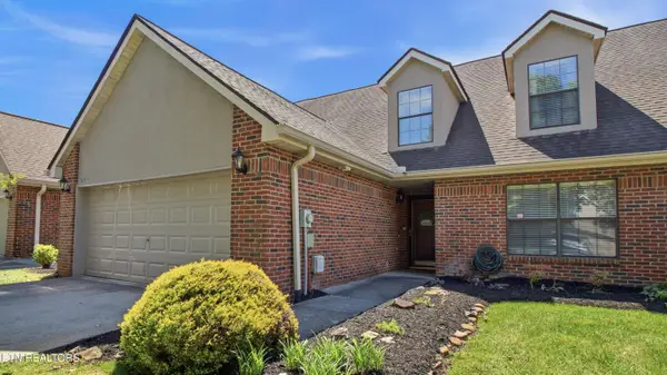 619 Farragut Commons Drive, Knoxville, TN 37934