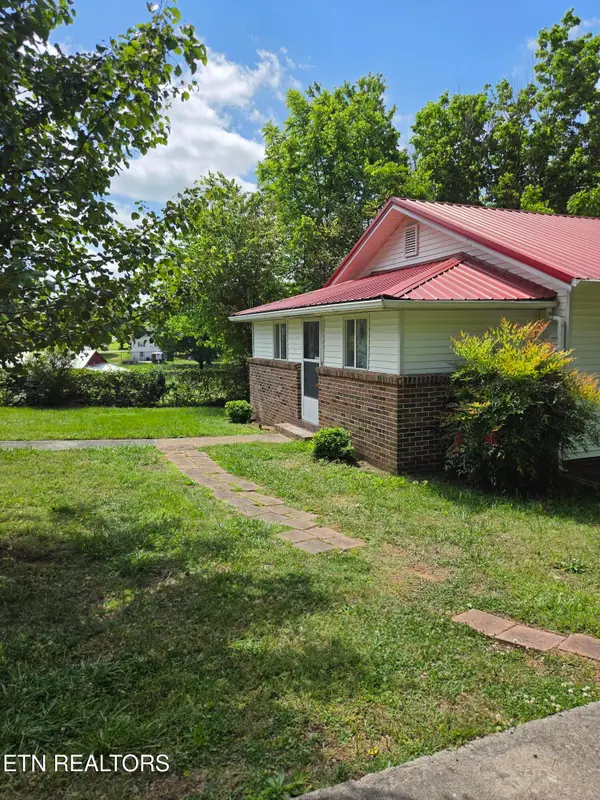 2145 Grey Ridge Rd, Maryville, TN 37801
