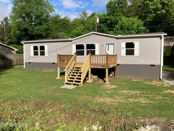 826 Pop Hollow Rd, Clinton, TN 37716