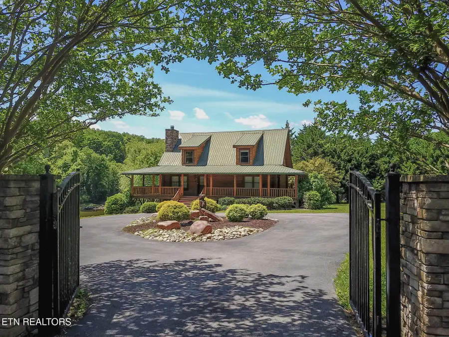 125 Lovely Bluff Rd, Rocky Top, TN 37769 - #2
