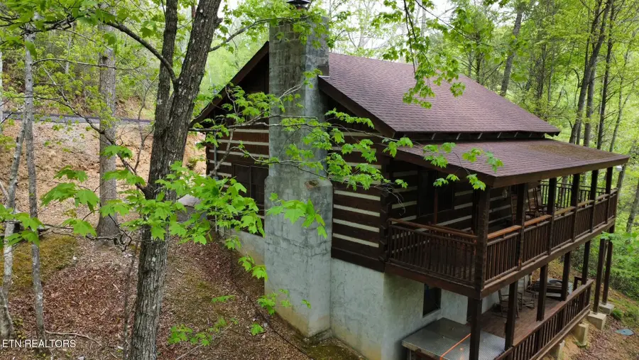 519 Picadilly Lane, Gatlinburg, TN 37738 - #2