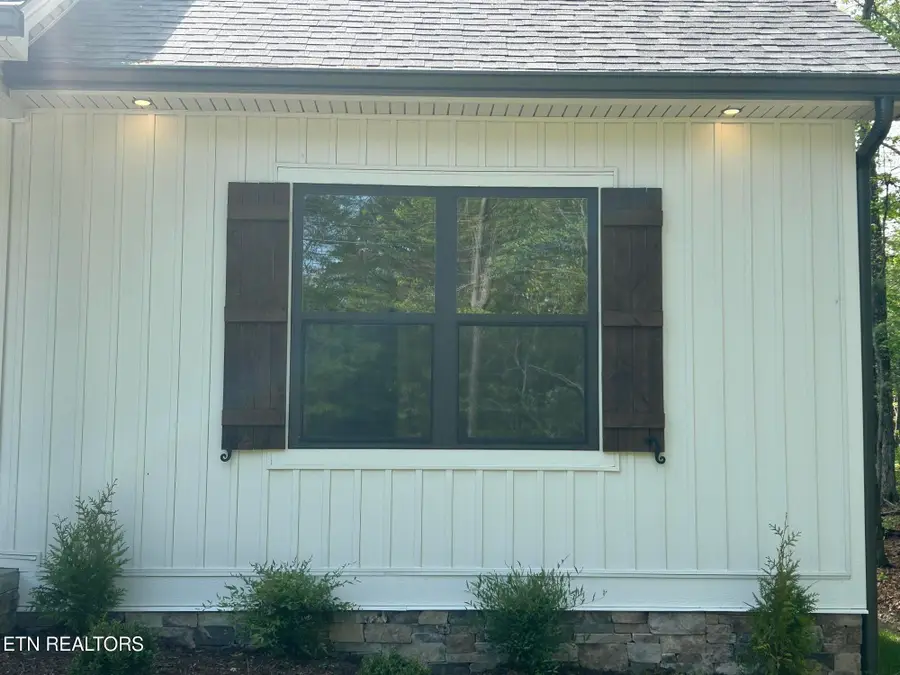 690 Westchester Drive, Crossville, TN 38558 - #3