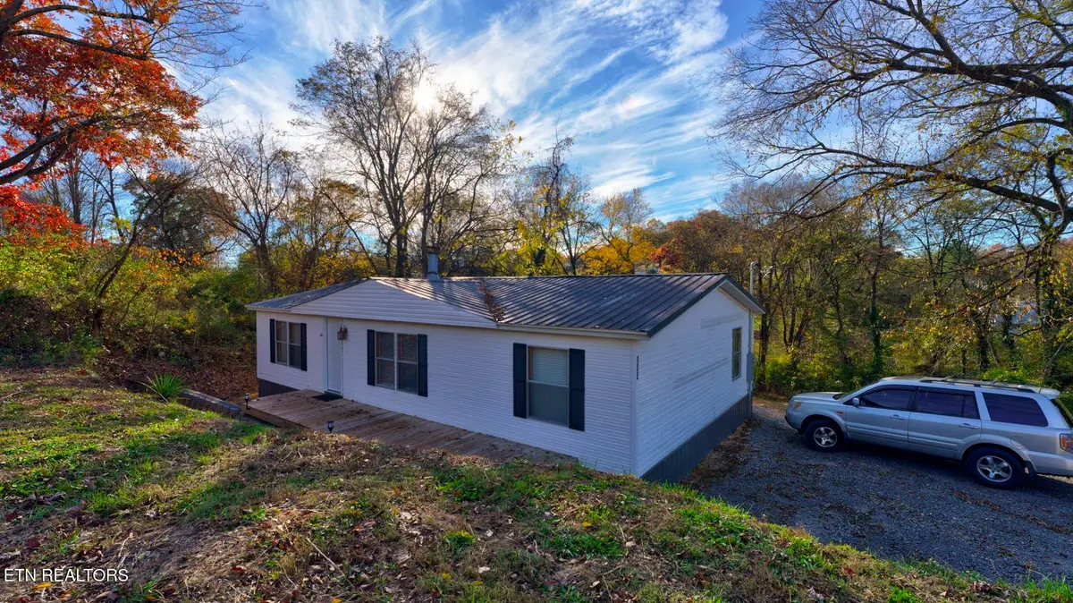 135 Blazer St, Newport, TN 37821 - #1
