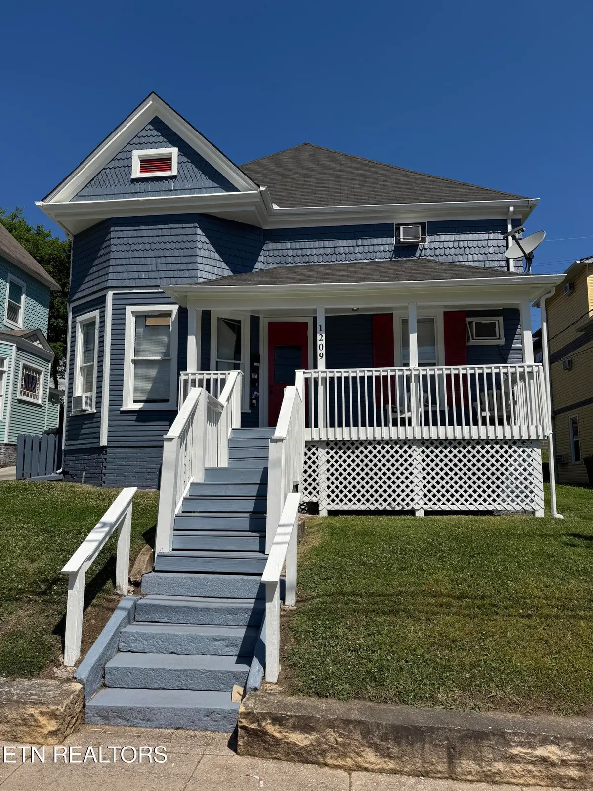 1209 W Clinch Ave, Knoxville, TN 37916 - #1