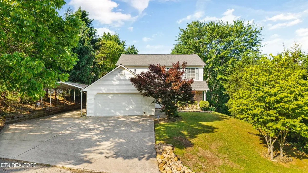 8215 Foxworth Tr, Powell, TN 37849 - #1