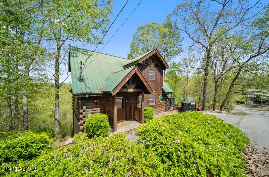 2864 Pine Haven Drive, Sevierville, TN 37862 - #3