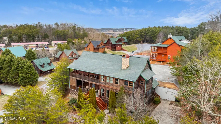 2818 Seth Rd, Pigeon Forge, TN 37863 - #2