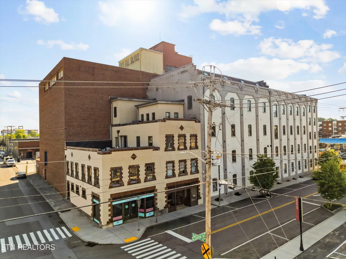 222 N Central St #405, Knoxville, TN 37917 - #1