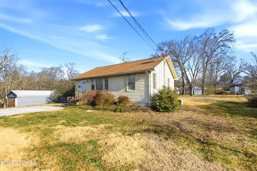 407 Oakcrest Rd, Knoxville, TN 37912 - #2