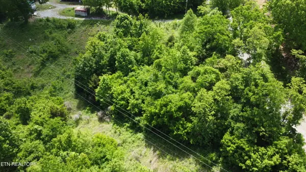 801 Old Highway 25e, Thorn Hill, TN 37881