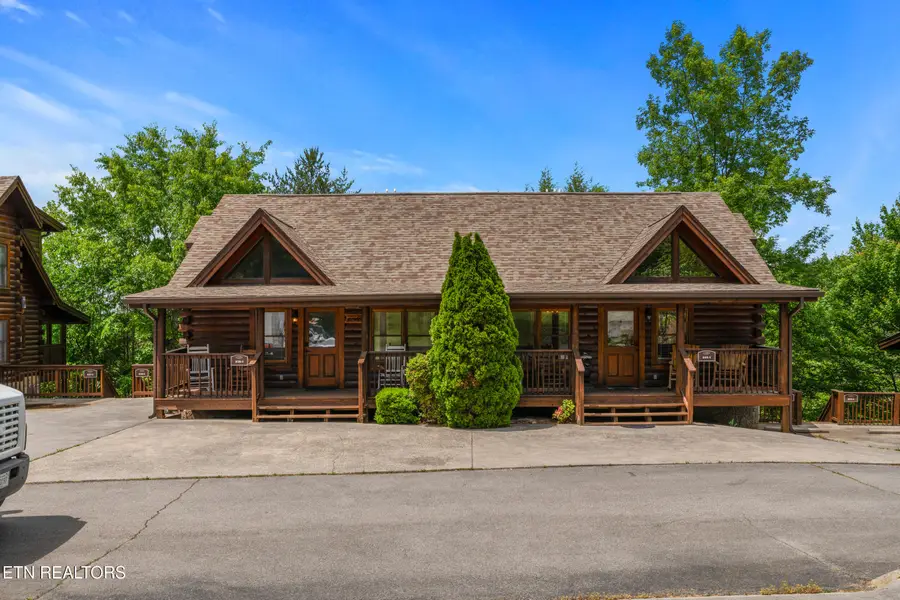 841 Golf View Blvd, Pigeon Forge, TN 37863 - #2