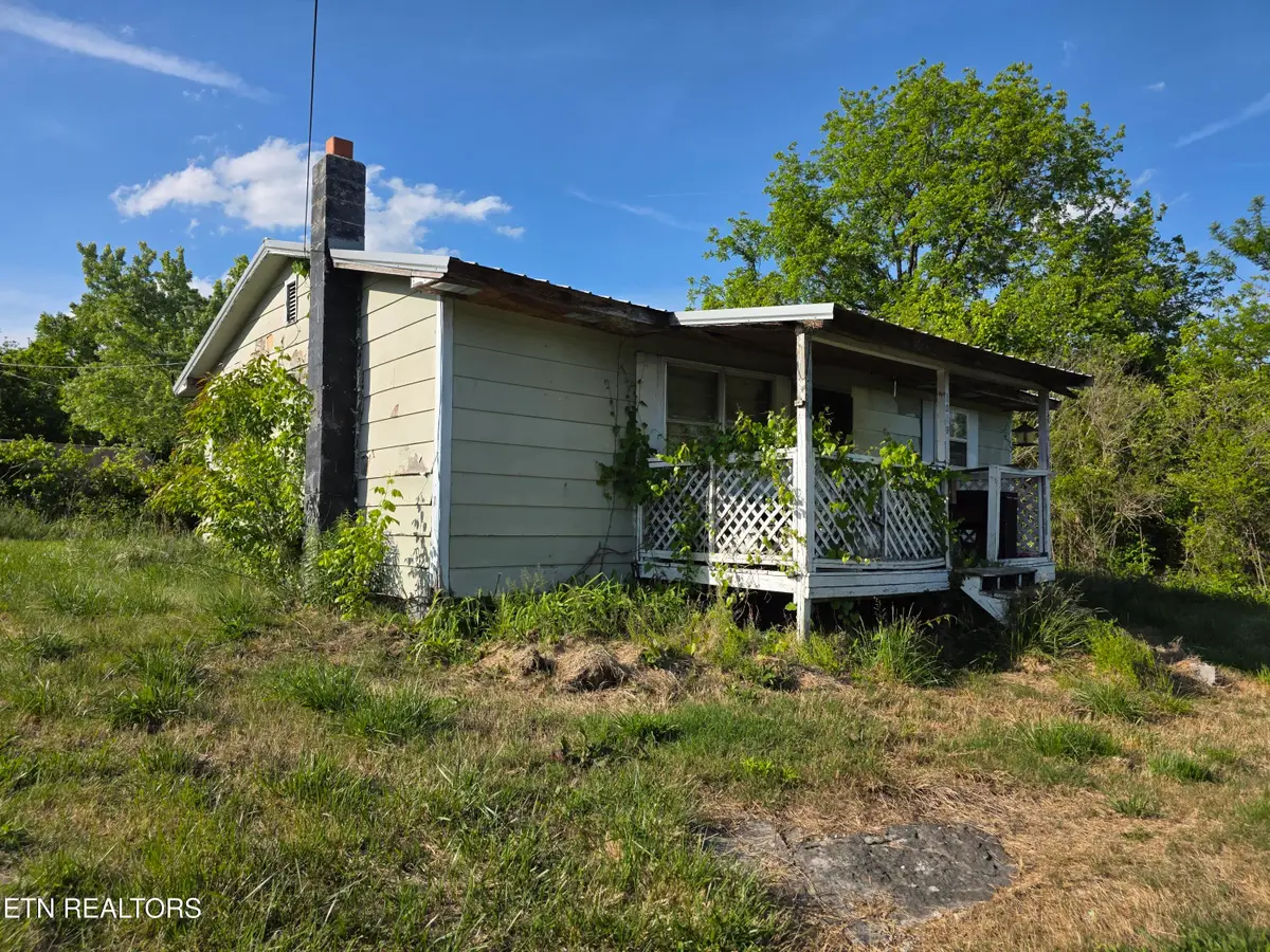 1019 Gibson Lane, Lafollette, TN 37766 - #1
