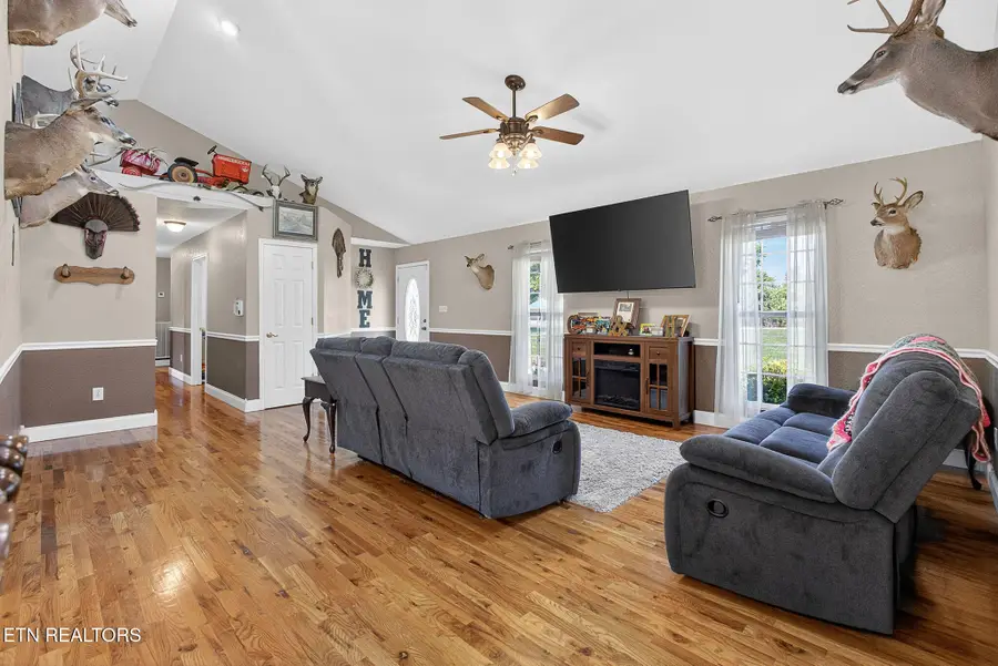 930 Oak Grove Rd, Madisonville, TN 37354 - #3