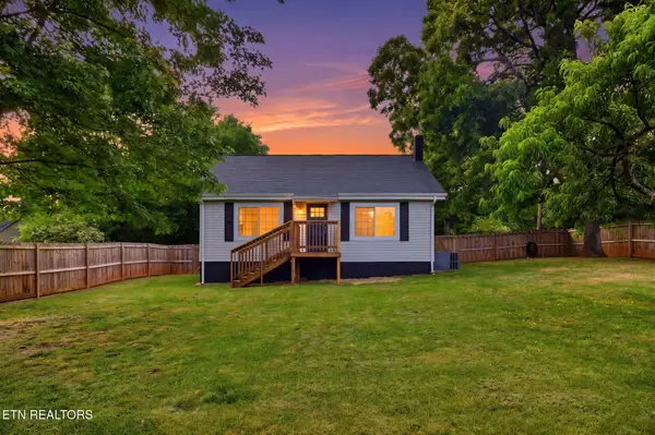 2540 Mentor Rd, Louisville, TN 37777