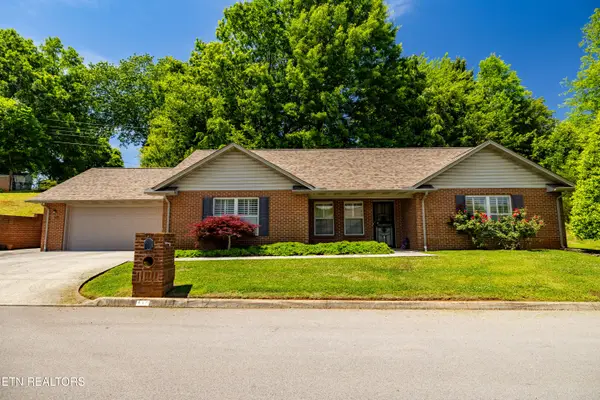 170 Manchester Drive, Maryville, TN 37803