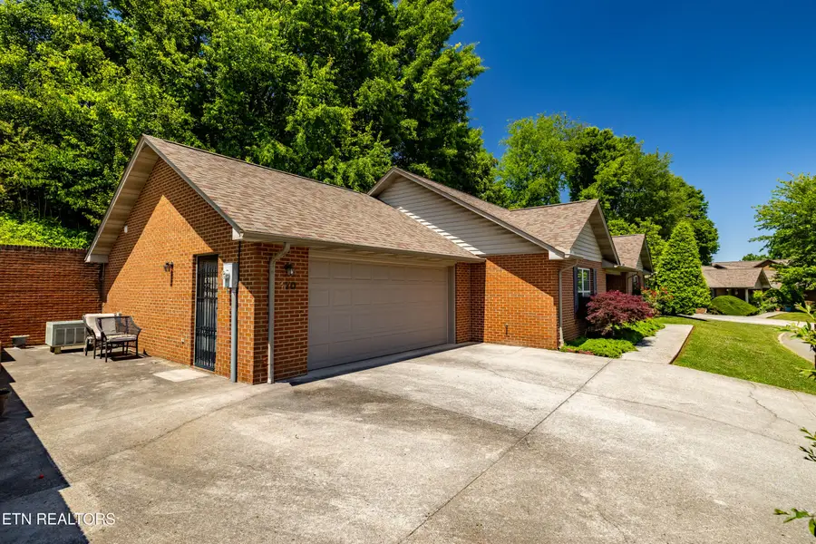170 Manchester Drive, Maryville, TN 37803 - #2