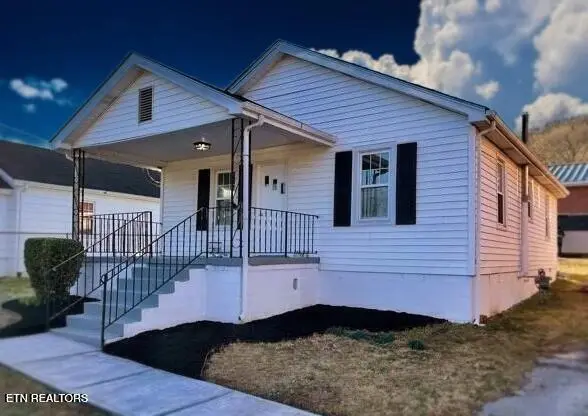 926 W Walden St, LaFollette, TN 37766