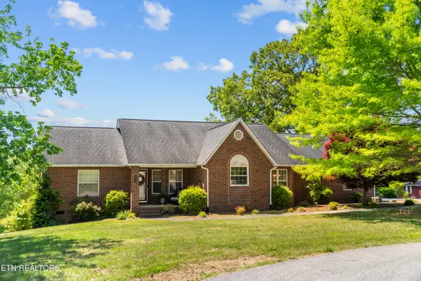 2415 N Pointe Cove Circle, Cookeville, TN 38506