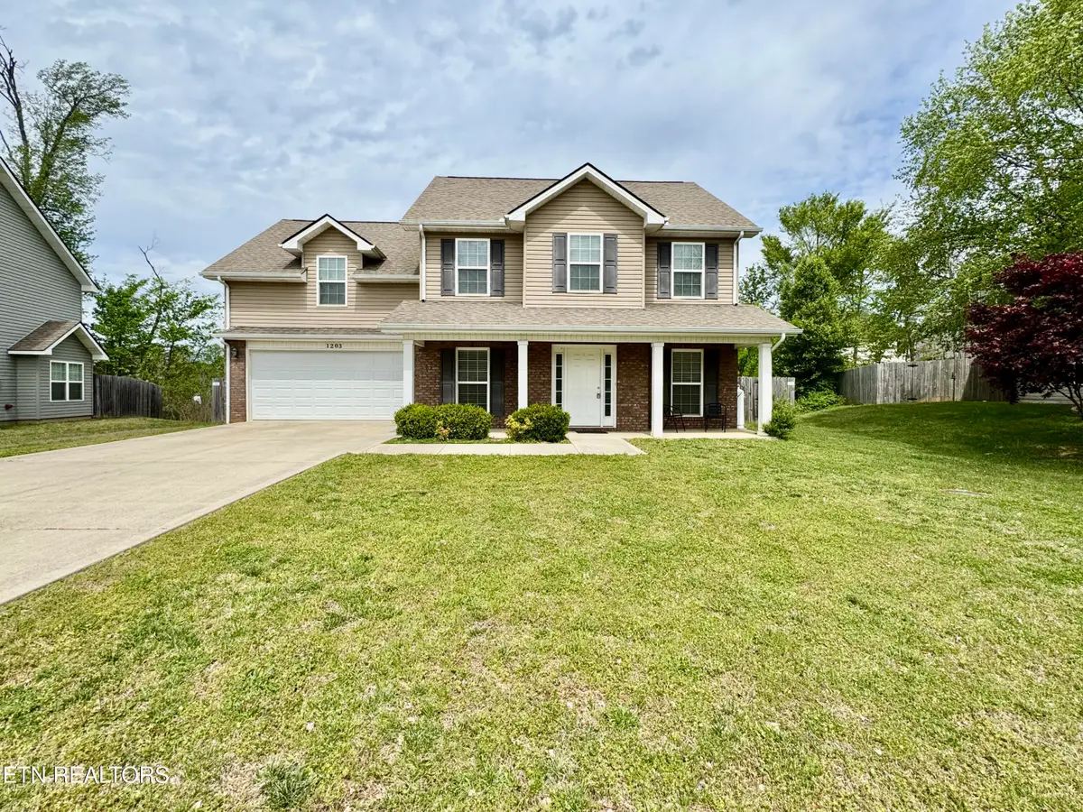 1203 Elsborn Ridge Rd, Maryville, TN 37801 - #1