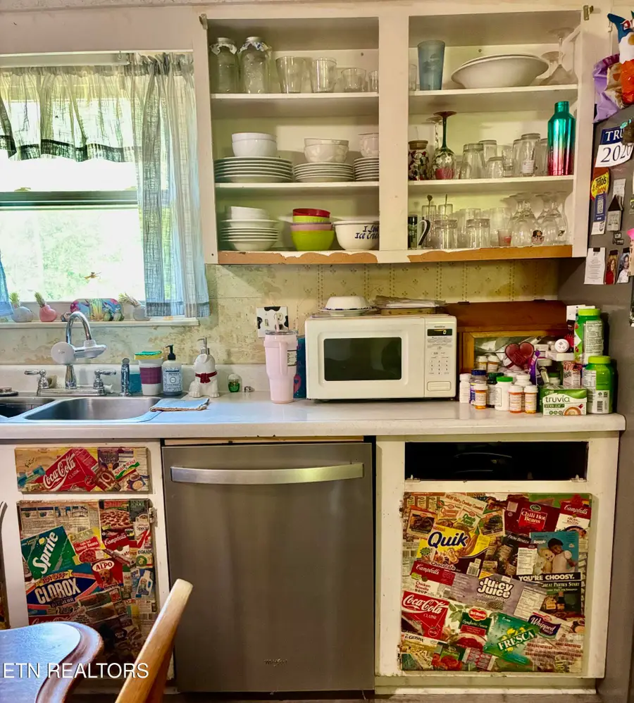 1513 N Campbell Station Rd, Knoxville, TN 37932 - #3