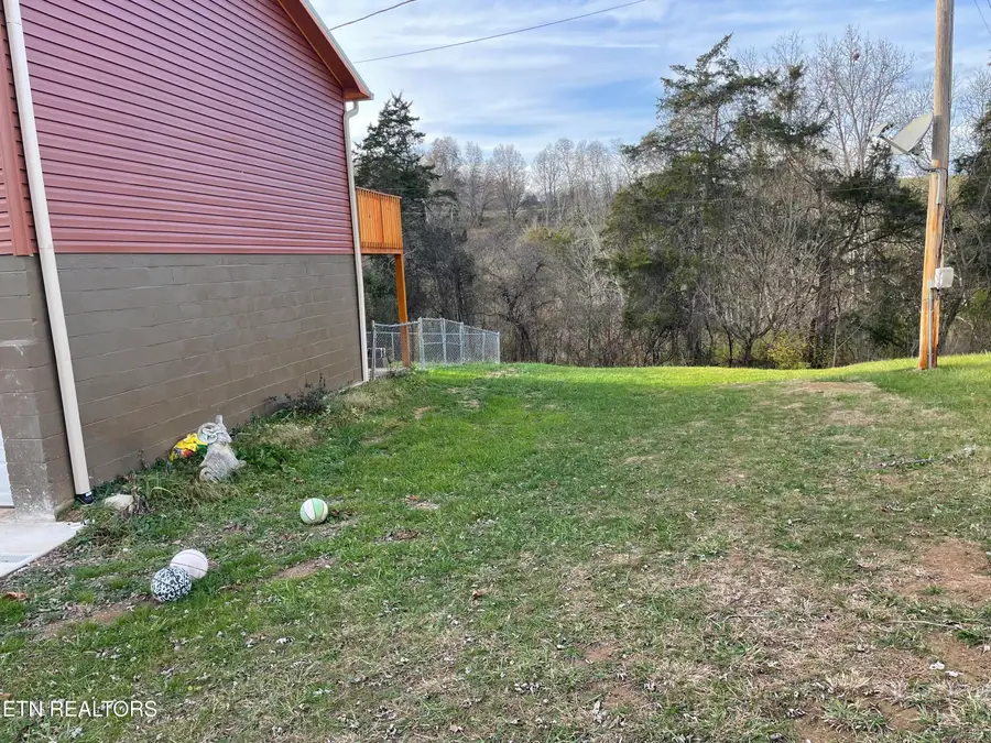 430 Whitaker St #430, Tazewell, TN 37879 - #2